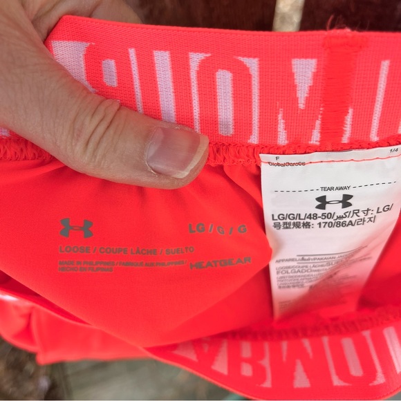 Under Armour Wm’s Woven Play Up Active Heat Gear Loose Running Shorts NWT Sz L - Picture 3 of 16